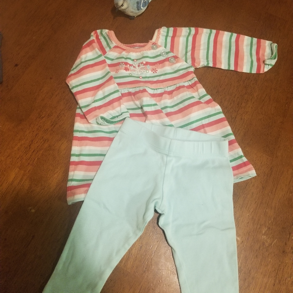 Embroidered Snowfalke Outfit
